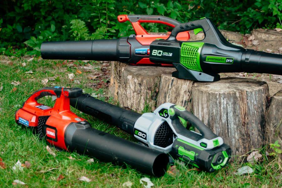 How To Choose The Best Cordless Leaf Blower